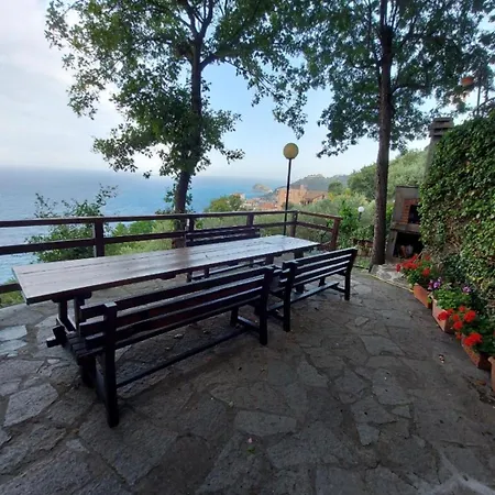 Casa Dell' Ancora Bed & Breakfast *